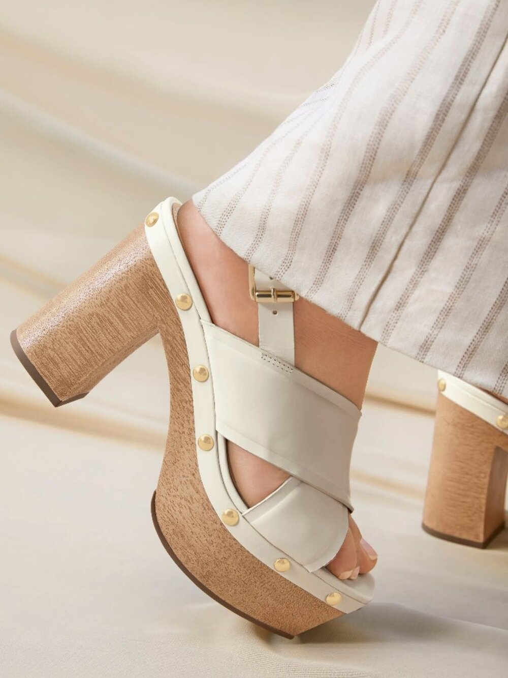 Vine Camuto Jenevya slingback platform sandal - Size 9